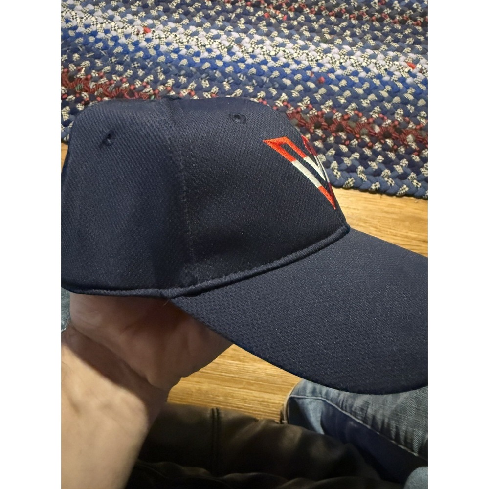 Volvik Adjustable Golf Hat - Picture 4 of 6